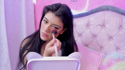 Snapshot of alfresii_rivera chatting on 12-01-24, 04:40 Carolina Join The Fan Club online show from 12-01-24, 04:40