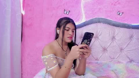 Snapshot of alfresii_rivera chatting on 12-15-24, 08:25 Carolina Join The Fan Club online show from 12-15-24, 08:25