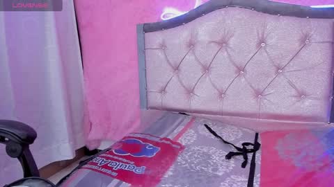 Snapshot of alfresii_rivera chatting on 01-08-25, 06:52 Carolina Join The Fan Club online show from 01-08-25, 06:52