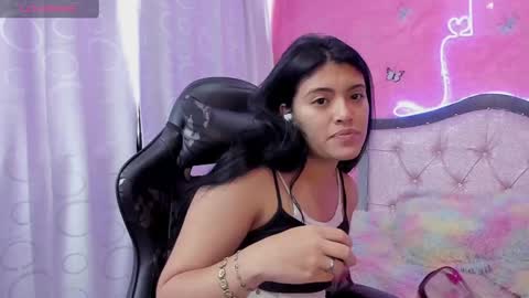 Snapshot of alfresii_rivera chatting on 01-17-25, 03:00 Carolina Join The Fan Club online show from 01-17-25, 03:00