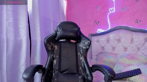 Snapshot of alfresii_rivera chatting on 01-24-25, 03:55 Carolina Join The Fan Club online show from 01-24-25, 03:55