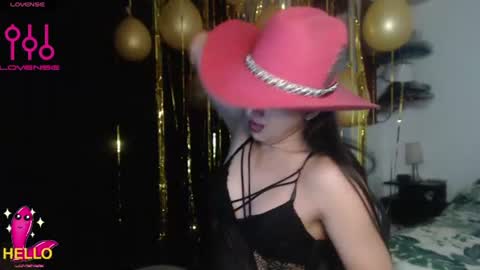Snapshot of alguien_mas01 chatting on 07-18-26, 12:48 cami online show from 07-18-26, 12:48