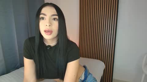 Snapshot of alia_sweet_ chatting on 04-23-26, 12:45 Alia online show from 04-23-26, 12:45