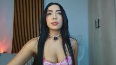 Snapshot of alia_sweet_ chatting on 05-07-26, 12:27 Alia online show from 05-07-26, 12:27