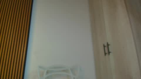 Snapshot of alia_sweet_ chatting on 05-08-26, 12:27 Alia online show from 05-08-26, 12:27