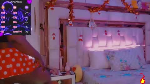 aliana_ross online show from 12-14-25, 04:29