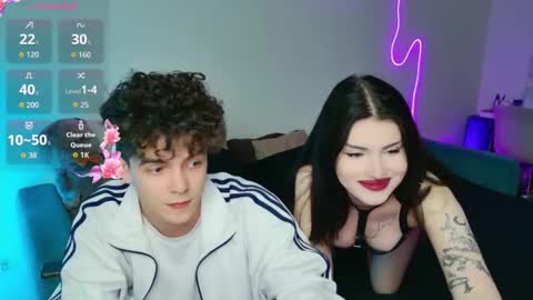 Snapshot of alice118james chatting on 11-15-25, 05:09 alice and james online show from 11-15-25, 05:09