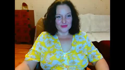 Snapshot of alice3694 chatting on 12-21-24, 10:06 Alice online show from 12-21-24, 10:06