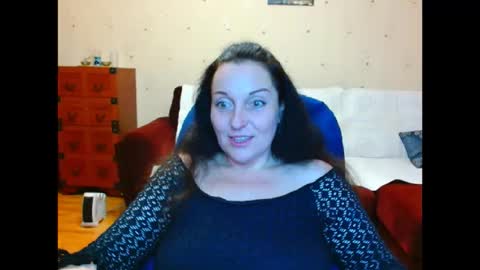 Snapshot of alice3694 chatting on 04-16-26, 01:39 Alice online show from 04-16-26, 01:39