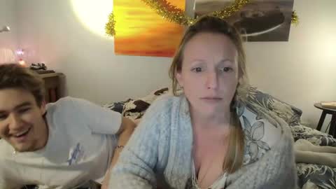 Snapshot of alice8363 chatting on 01-05-26, 05:27 Alice online show from 01-05-26, 05:27