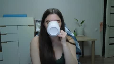 Alice online show from 03-23-26, 05:17