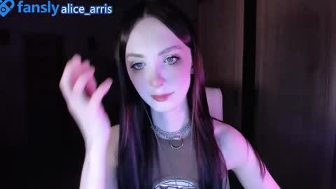 Alice Aris online show from 11-20-25, 05:34