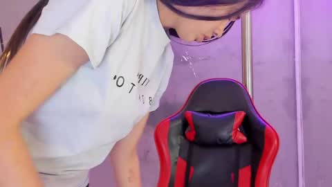 Alice Susan online show from 04-21-26, 01:42