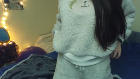 Alice Asks online show from 12-25-24, 02:14