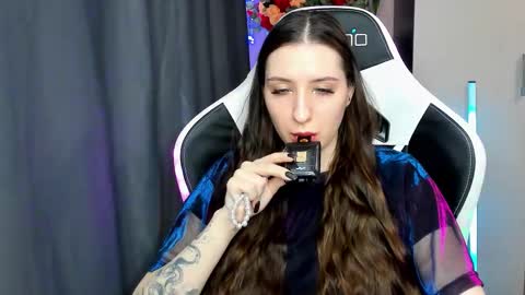 Snapshot of alice_bailey chatting on 02-22-26, 12:04 Alice online show from 02-22-26, 12:04