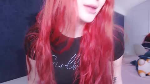 Snapshot of alice_clark13 chatting on 01-05-26, 10:57 Alis online show from 01-05-26, 10:57