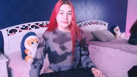 Snapshot of alice_clark13 chatting on 01-11-26, 07:57 Alis online show from 01-11-26, 07:57