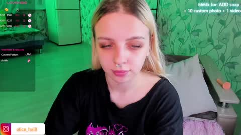 alice_halle online show from 01-03-25, 05:42