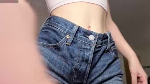 Snapshot of alice_hetfield chatting on 01-11-26, 06:18 My name is Alice find out about me in the Fansly online show from 01-11-26, 06:18