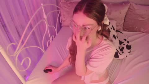 Snapshot of alice_kinky_girl chatting on 01-31-25, 12:07 Alice online show from 01-31-25, 12:07