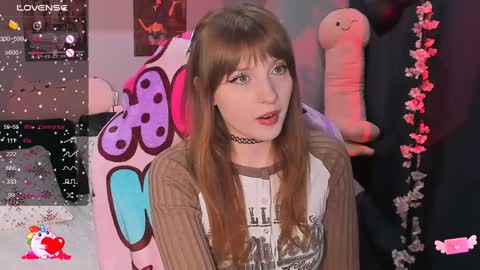 Snapshot of alice_langley chatting on 12-03-24, 11:22 Alice 3 online show from 12-03-24, 11:22