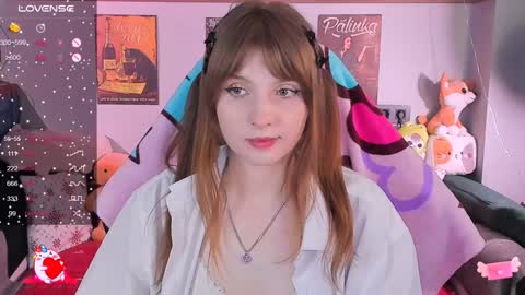 Snapshot of alice_langley chatting on 12-14-24, 11:29 Alice 3 online show from 12-14-24, 11:29