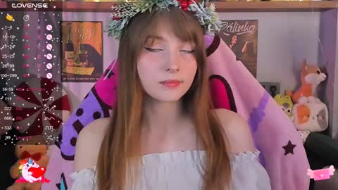 Snapshot of alice_langley chatting on 12-20-24, 12:16 Alice 3 online show from 12-20-24, 12:16