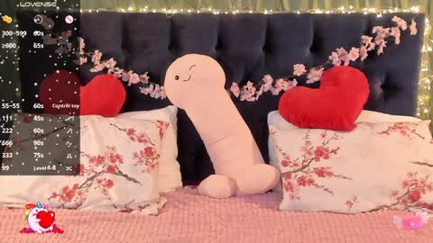 Snapshot of alice_langley chatting on 03-27-26, 11:32 Alice 3 online show from 03-27-26, 11:32