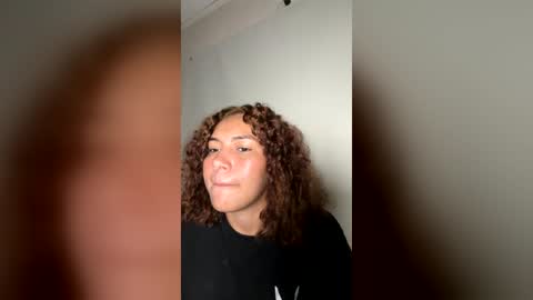 alice_lily1 online show from 07-10-26, 08:18