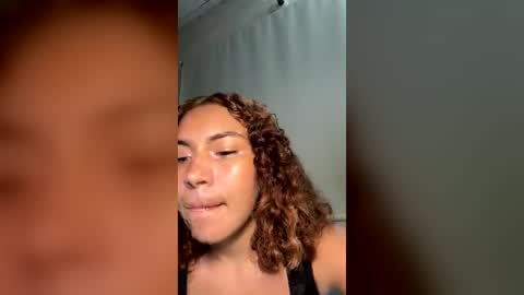 alice_lily1 online show from 07-11-26, 03:31