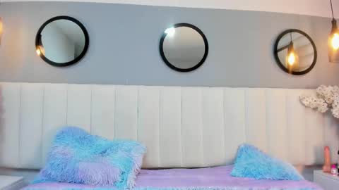 Snapshot of alice_lodge chatting on 10-24-25, 04:09 alice_lodge online show from 10-24-25, 04:09