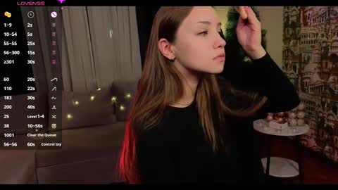 Snapshot of alice_loft chatting on 12-18-25, 02:28 Alice online show from 12-18-25, 02:28