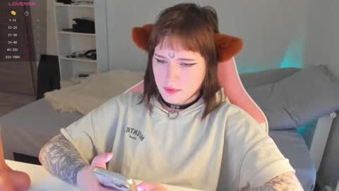 Snapshot of alice_moonshard chatting on 10-06-25, 01:08 Alice online show from 10-06-25, 01:08