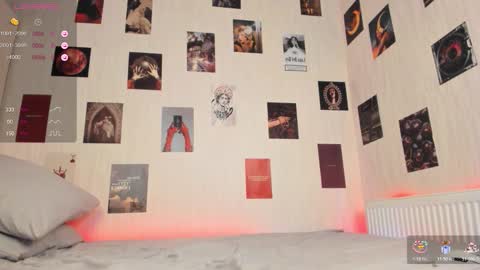 Snapshot of alice_moonshard chatting on 11-21-25, 01:10 Alice online show from 11-21-25, 01:10