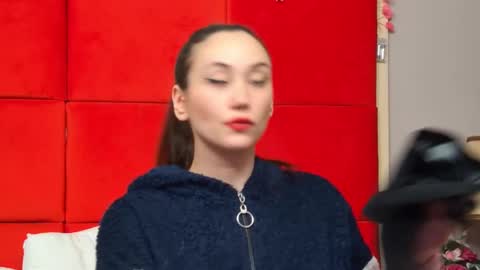 AliceMunro online show from 02-10-25, 04:52