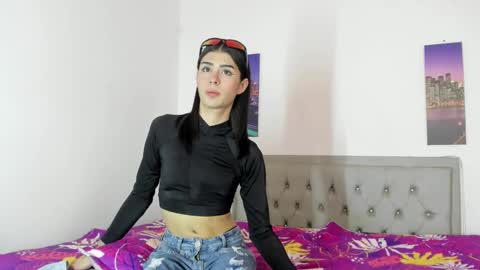 Snapshot of alice_oceans chatting on 12-31-24, 05:55 Alice Oceans.  online show from 12-31-24, 05:55