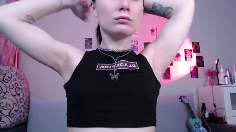 Alice and Mike online show from 02-18-25, 11:22