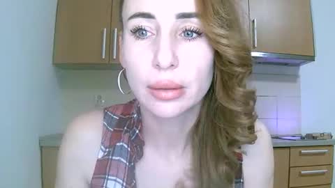 Snapshot of alice_sewx chatting on 11-20-25, 03:01 Alice Sewx online show from 11-20-25, 03:01