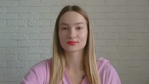 Snapshot of alice_sweet_01 chatting on 10-30-25, 11:55 Alice online show from 10-30-25, 11:55