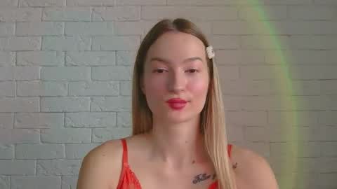 Snapshot of alice_sweet_01 chatting on 11-05-25, 12:16 Alice online show from 11-05-25, 12:16