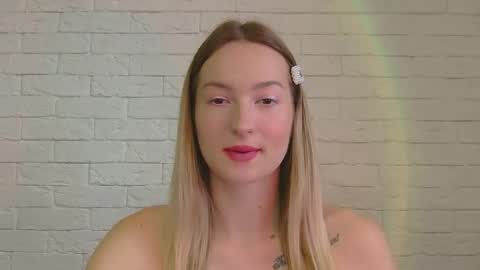 Snapshot of alice_sweet_01 chatting on 11-12-25, 11:54 Alice online show from 11-12-25, 11:54