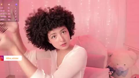 Alice  online show from 11-05-25, 06:08