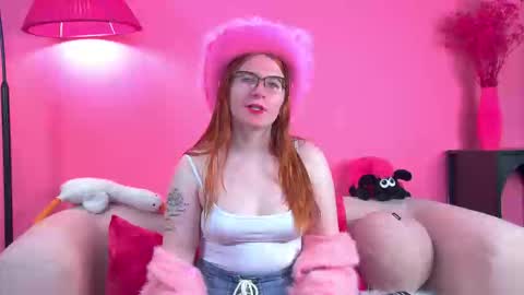 Snapshot of aliceallisons chatting on 09-10-25, 07:03 Alice online show from 09-10-25, 07:03