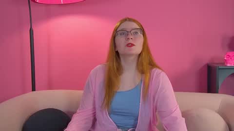 Snapshot of aliceallisons chatting on 11-08-25, 06:51 Alice online show from 11-08-25, 06:51