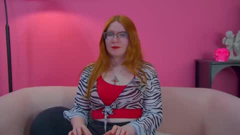 Snapshot of aliceallisons chatting on 11-14-25, 07:01 Alice online show from 11-14-25, 07:01