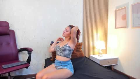 Snapshot of aliceandsia chatting on 03-04-26, 06:58 Alice and Asia online show from 03-04-26, 06:58