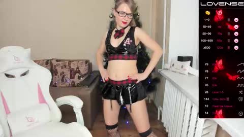 Snapshot of aliceandtea chatting on 01-10-26, 07:37 Alice online show from 01-10-26, 07:37