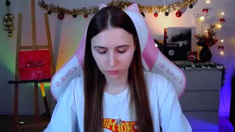 Snapshot of alicecharmy chatting on 12-18-25, 10:10 alicecharmy online show from 12-18-25, 10:10