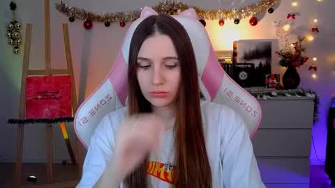 Snapshot of alicecharmy chatting on 12-21-25, 10:44 alicecharmy online show from 12-21-25, 10:44