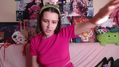 Snapshot of alicechio chatting on 11-08-25, 08:47 alice online show from 11-08-25, 08:47